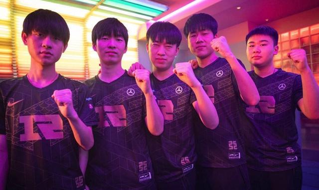 奋斗故事中 奋斗故事中