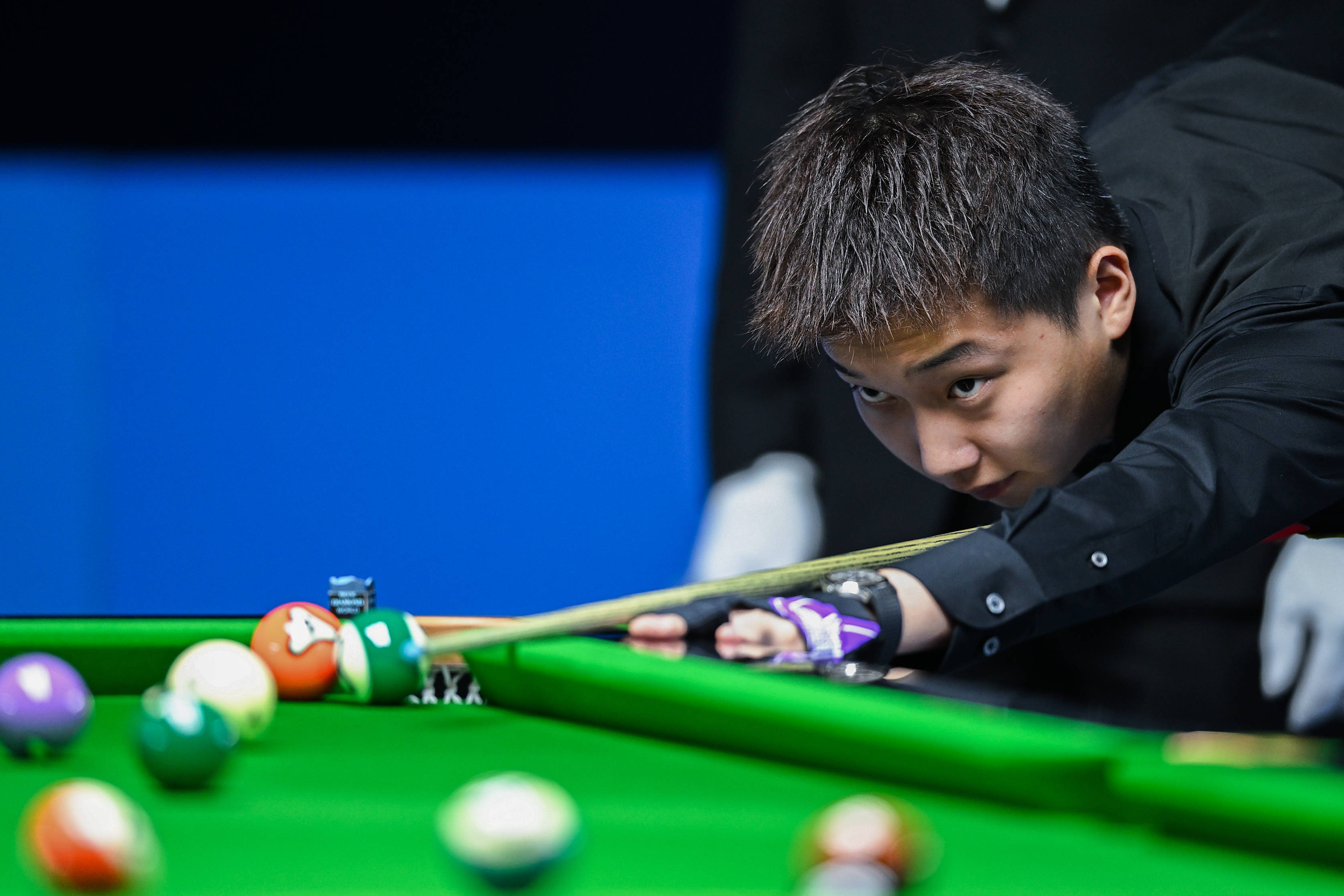 洲赛场上的 洲赛场上的