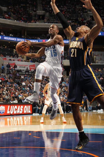 转会市场往 转会市场往